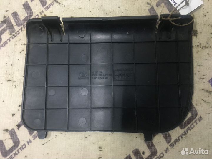 Заглушка заднего прав. фонаря Шевроле Ланос седан