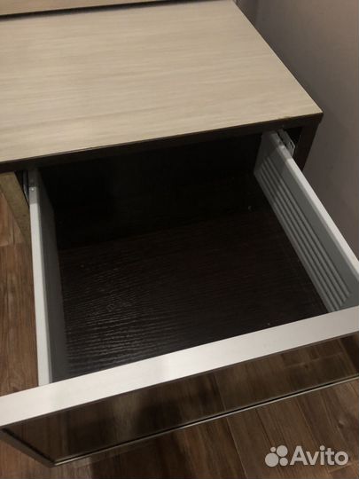 Тумба прикроватная