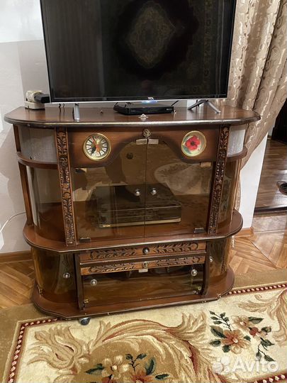 Тумба под телевизор