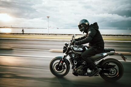 Husqvarna Svartpilen 401 2024