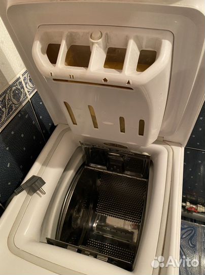 Стиральная машина с вертикальной загрузкой