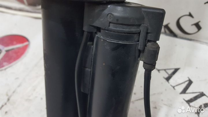 Пневмостойка передняя правая Mercedes-Benz W211