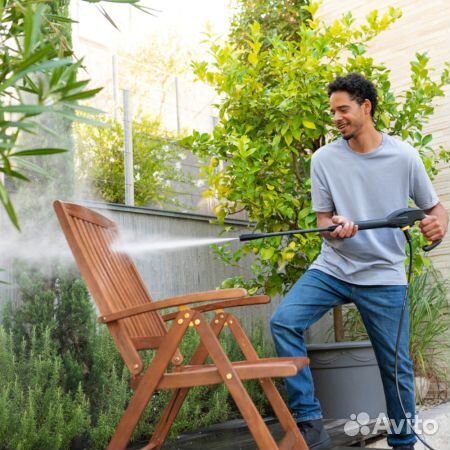 Мойка Karcher K 2 Premium 1.673-530