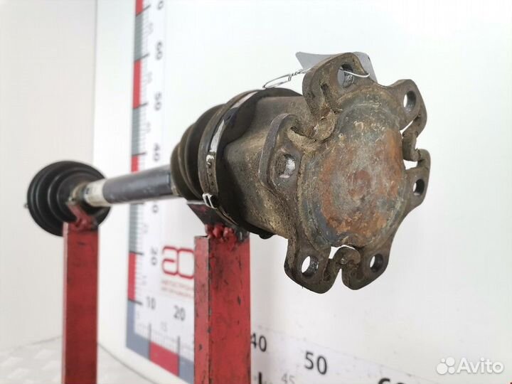 Полуось передняя правая (приводной вал, шрус) Audi