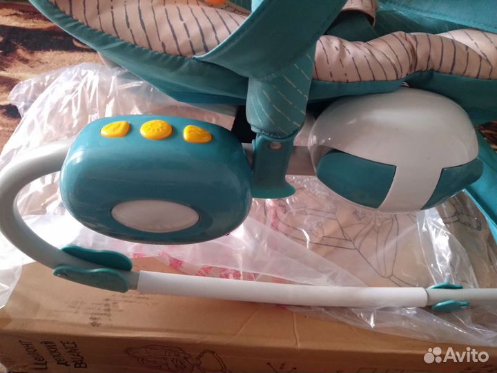 Шезлонг детский