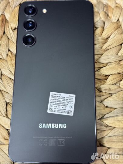 Samsung Galaxy S23+, 8/256 ГБ