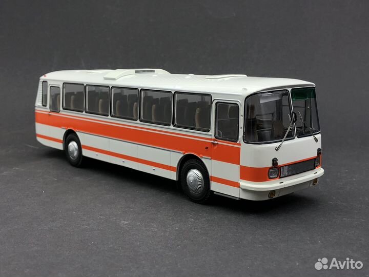 Лаз 699Р Песок Demprice 1:43