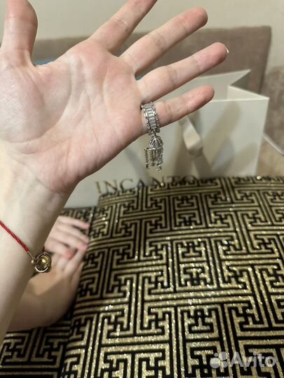 Кольцо с подвеской