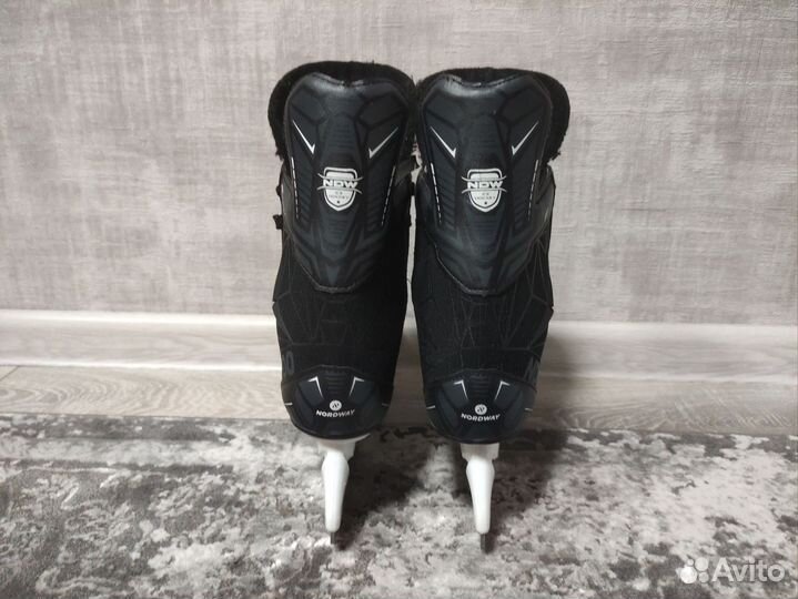 Коньки хоккейные Nordway NDW 200. 39 размер