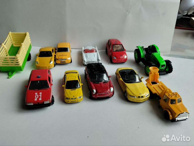 Машинки металлические