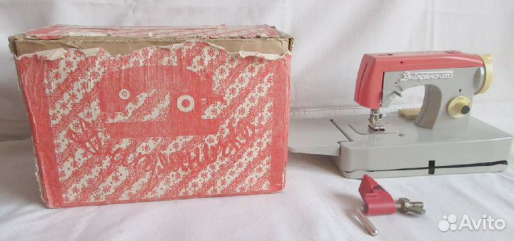Швейная машинка