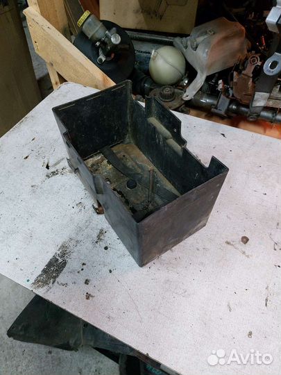 Короб аккумулятора rover 75