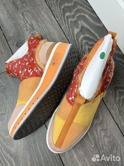 Зимние ботинки Deckers eu41