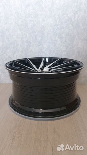 Диски 5x114.3 R19 9.5J (Vossen CVT)