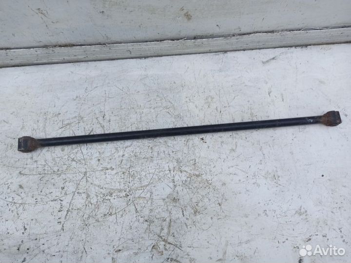 Тяга задняя поперечная