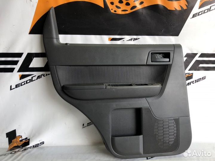Обшивка двери задняя левая Ford Escape SUV duratec