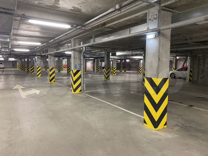 Машиноместо, 13 м²