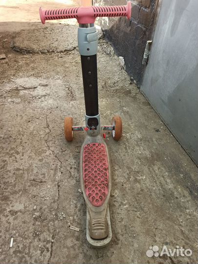Детский самокат трёхколёсный фирмы Нова трек
