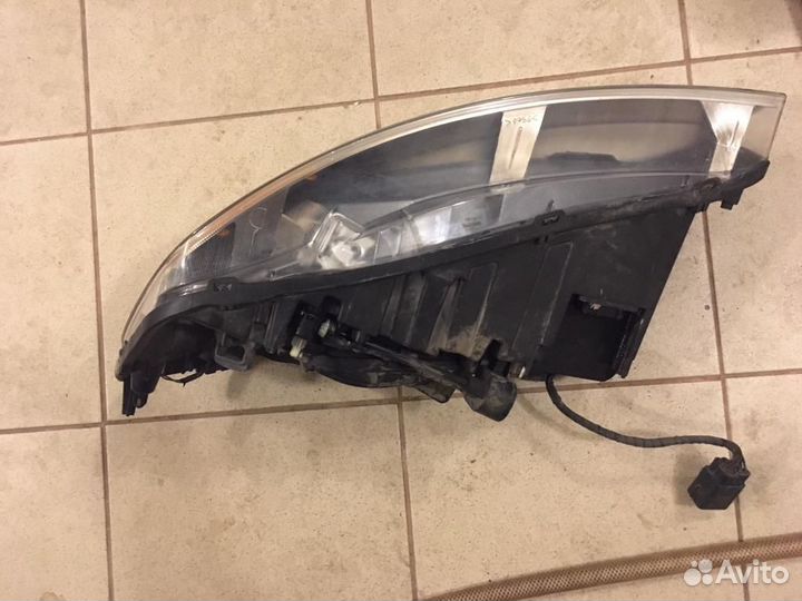 Volvo XC60 фара правая