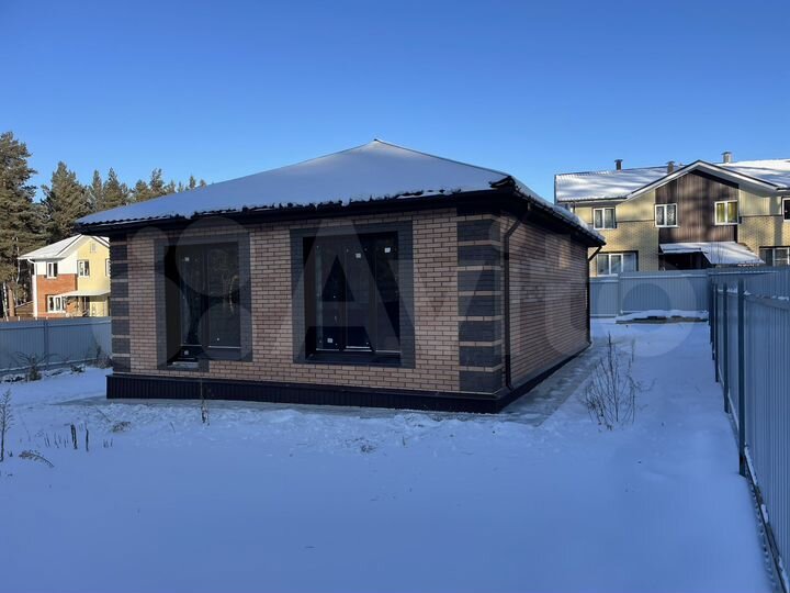 Дом 61 м² на участке 6 сот.