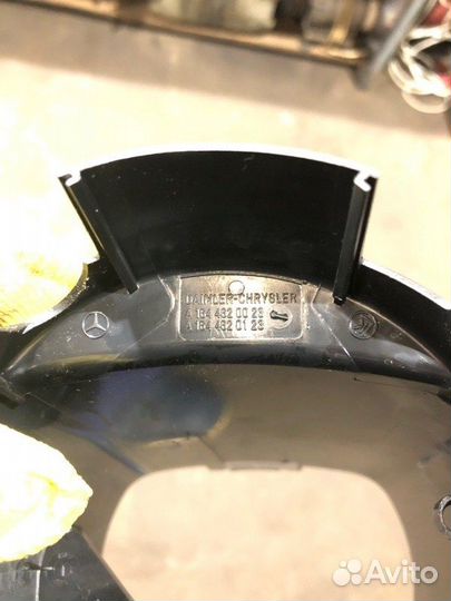 Кожух рулевой колонки Mercedes-Benz Ml-Class W164