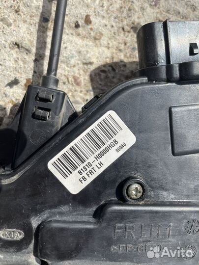 Замок передний левый Kia Rio 4