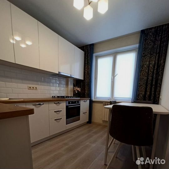 Стильная кухня функциональная от фабрики