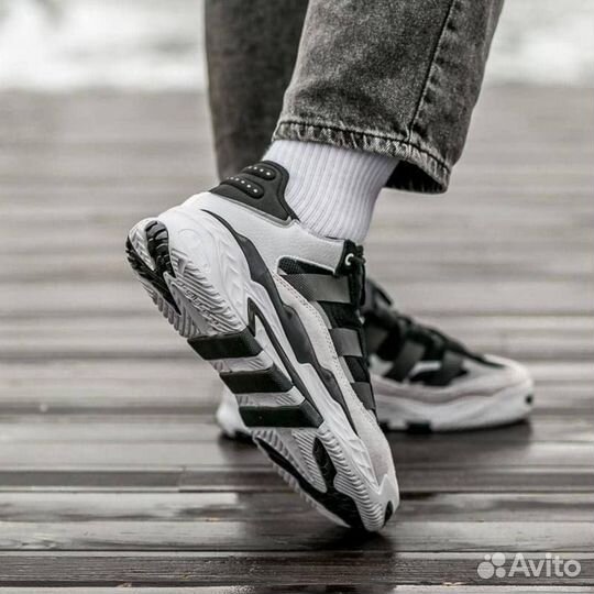 Adidas niteball бело-черные разм. 44