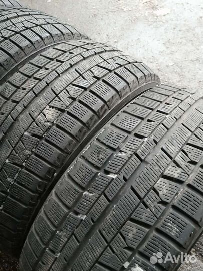 Yokohama Ice Guard IG50 215/50 R17