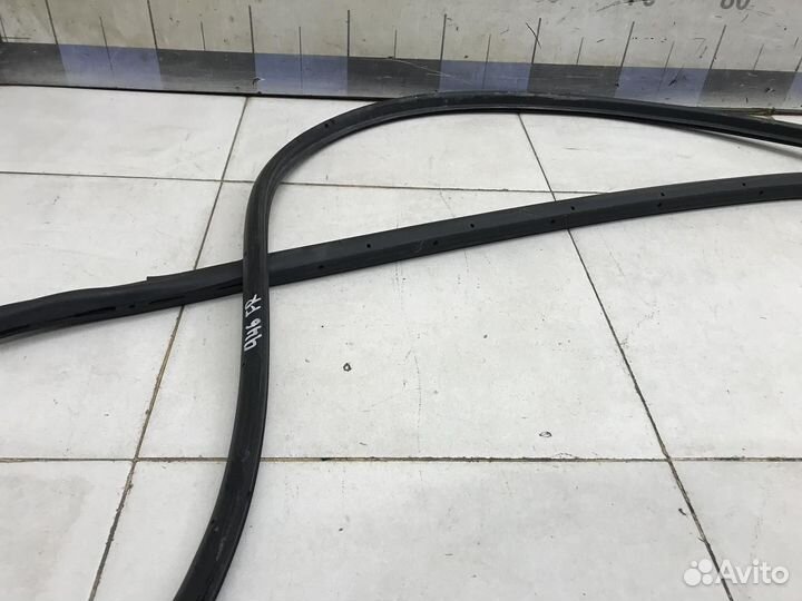 Уплотнитель (внутри) SX4 2006-2013