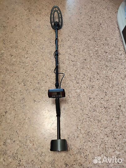 Металлоискатель fisher f22