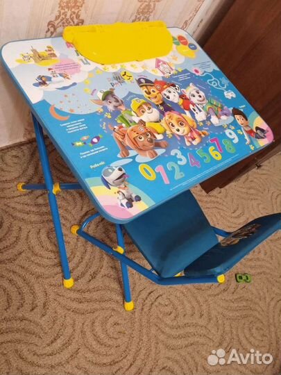 Детский стол и стул