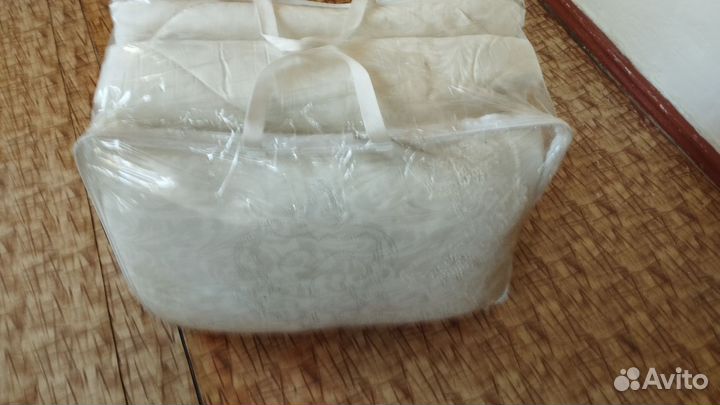 Одеяло комплекте подушкой