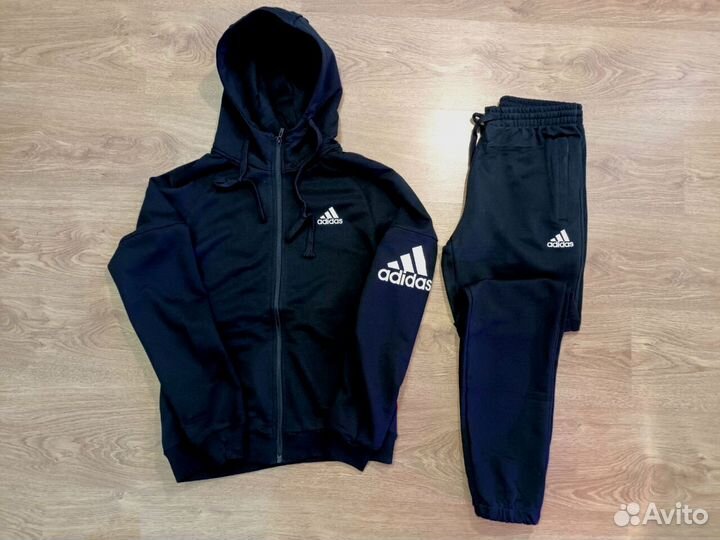 Спортивные костюмы Adidas
