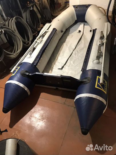 Лодка Zodiac 3,1м