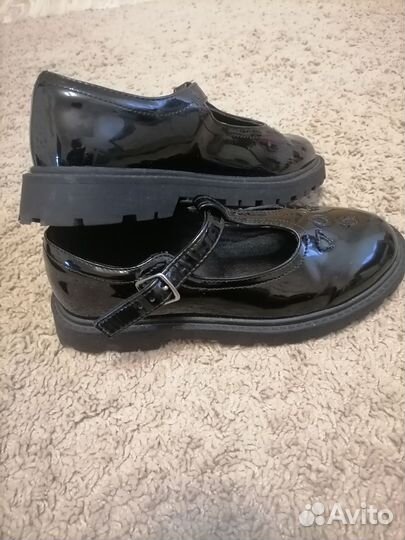 Туфли для девочки р-р 33 бренд Зара
