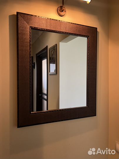 Зеркало настенное