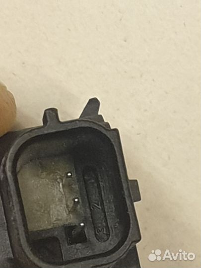 EM2T-15C868 датчик парковки