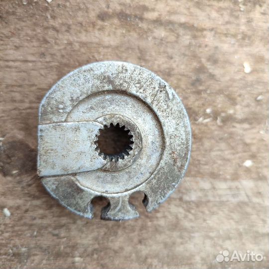 Привод газа (мотороллер Вятка вп 150)