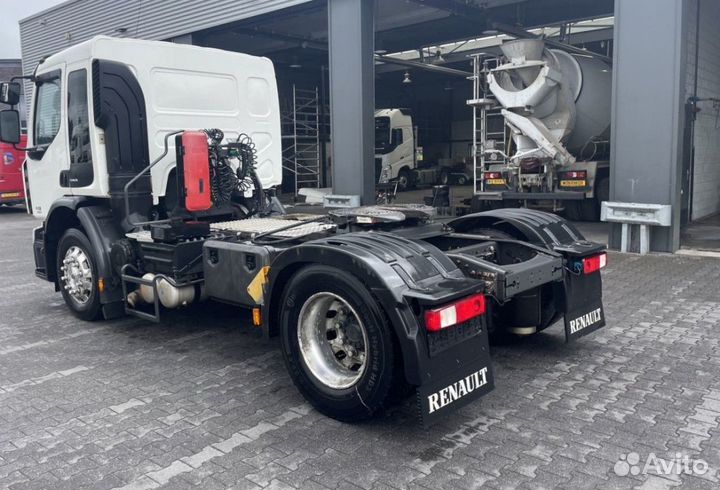 Pазбираем грузовик Renault Premium II с 2007