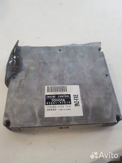 Блок управления двигателем Toyota Prius NHW10 1NZ