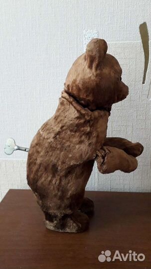 Игрушки СССР. Медведь плюшевый заводной