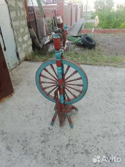 Прялка деревянная старинная