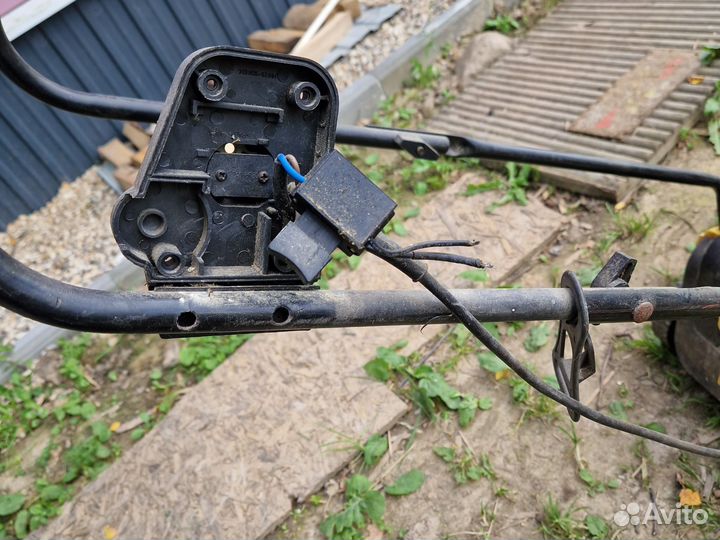 Газонокосилка электрическая на запчасти