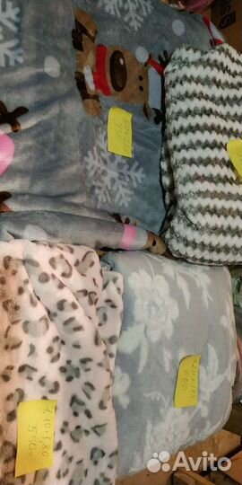 Пледы Велсофт новые гладкие и вырезные