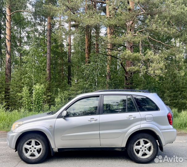 Toyota RAV4 2.0 AT, 2004, 317 000 км