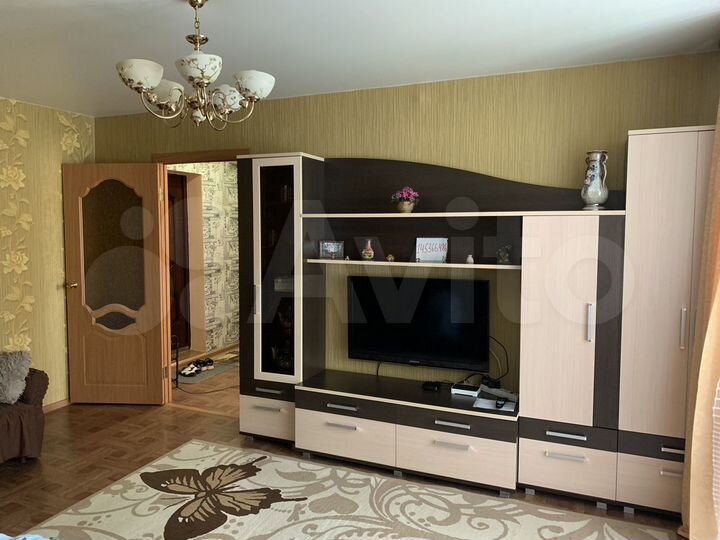 2-к. квартира, 43 м², 3/5 эт.