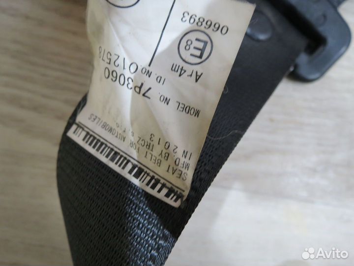 Ремень безопасности задний Toyota Camry 50