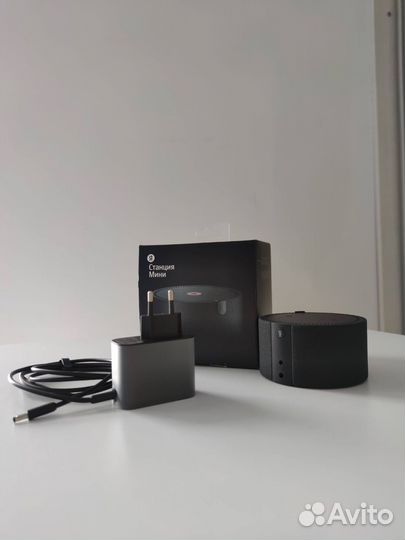 Умная колонка Яндекс Станция Мини Алиса