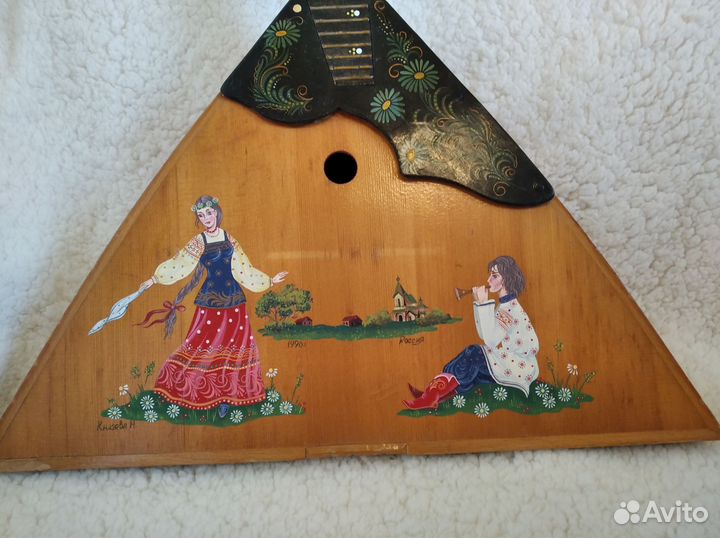 Балалайка с росписью